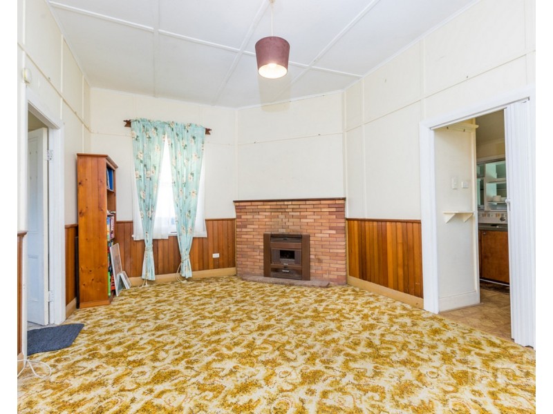 14 Barrett Avenue, Cessnock NSW 2325