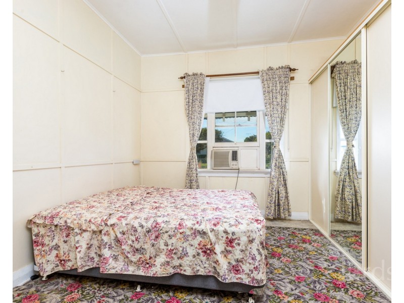 14 Barrett Avenue, Cessnock NSW 2325