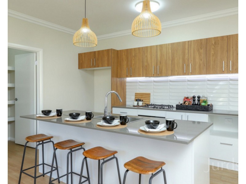 12 Bendeich Drive, North Rothbury NSW 2335