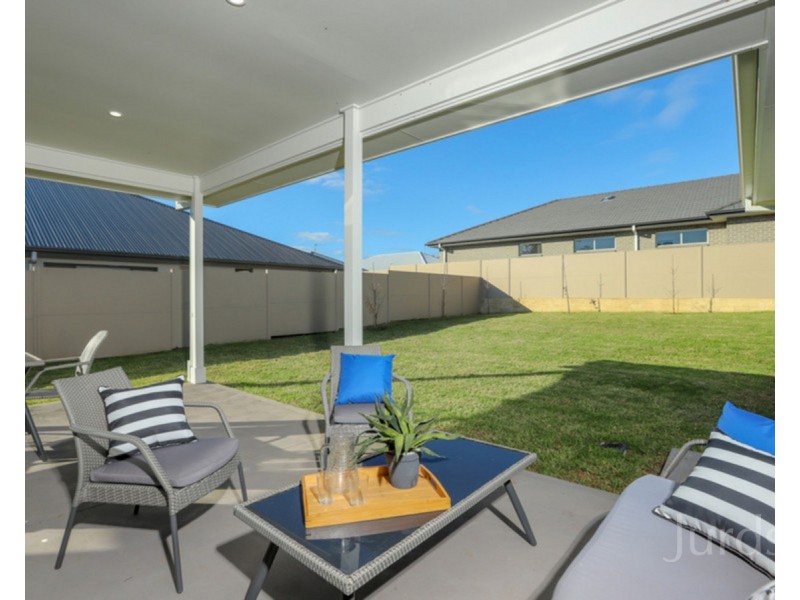 12 Bendeich Drive, North Rothbury NSW 2335