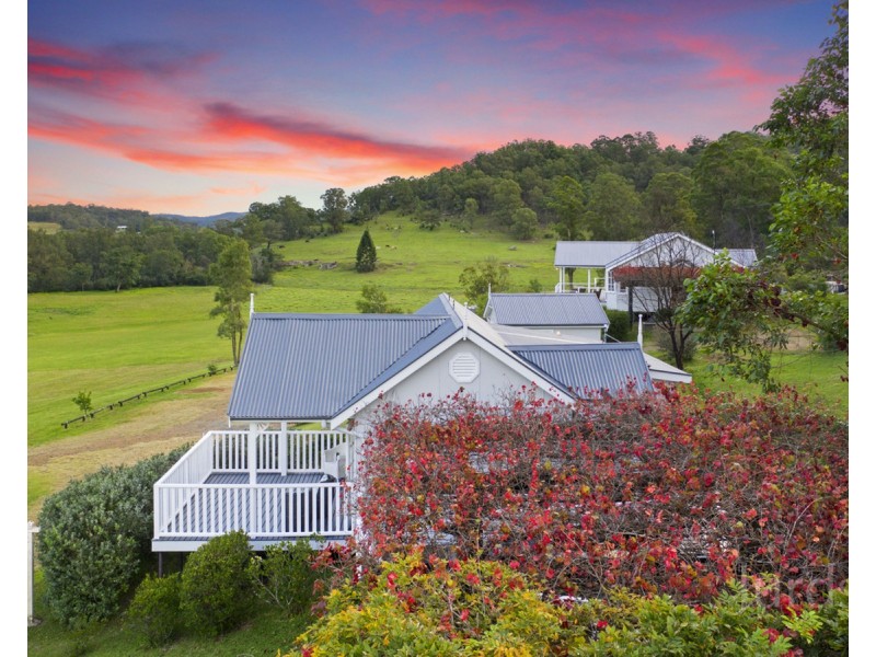 25 Charlton Street, Wollombi NSW 2325