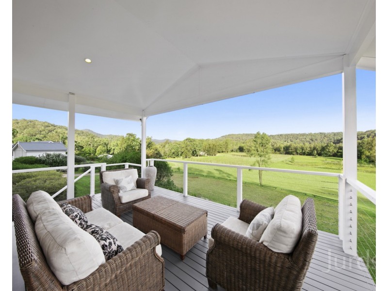 25 Charlton Street, Wollombi NSW 2325