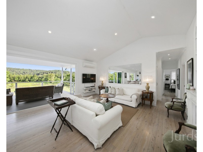 25 Charlton Street, Wollombi NSW 2325