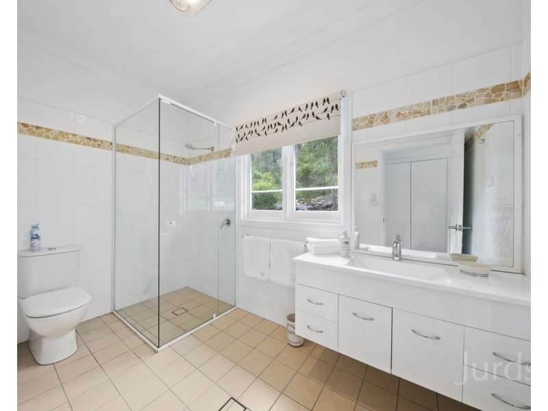 25 Charlton Street, Wollombi NSW 2325