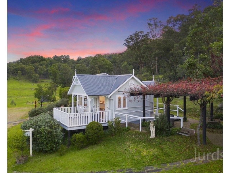 25 Charlton Street, Wollombi NSW 2325