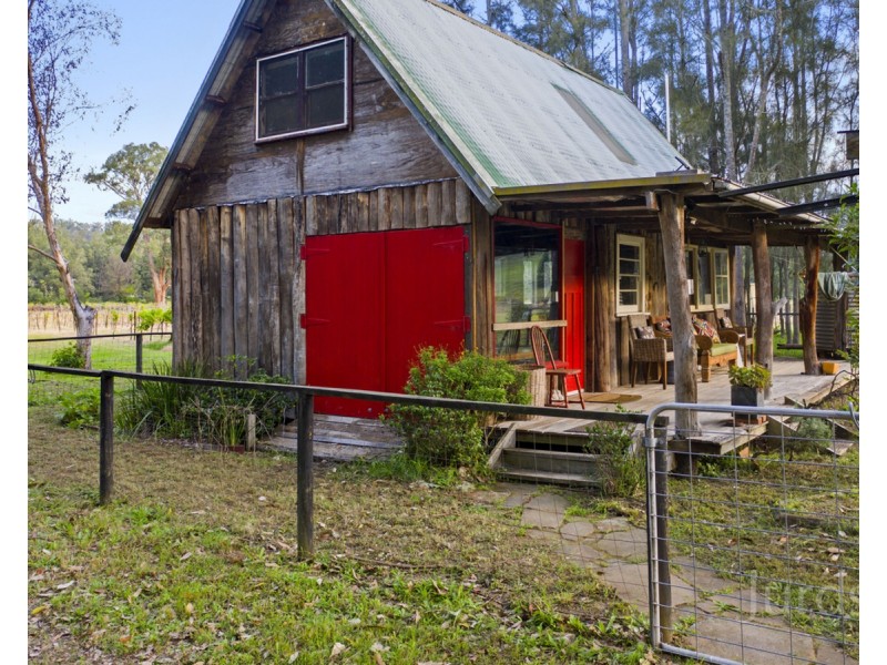25 Charlton Street, Wollombi NSW 2325