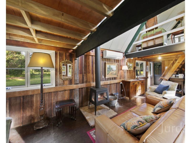 25 Charlton Street, Wollombi NSW 2325