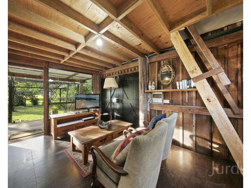 25 Charlton Street, Wollombi NSW 2325