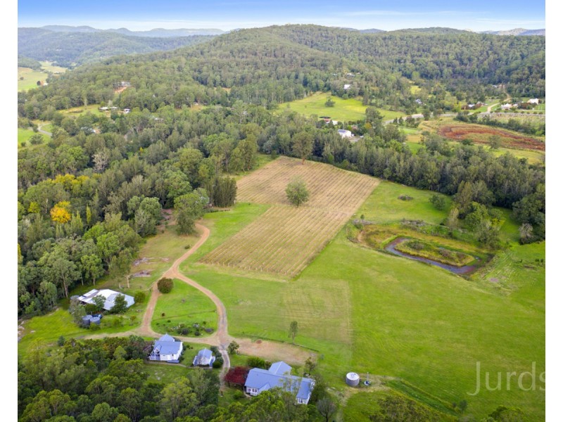 25 Charlton Street, Wollombi NSW 2325