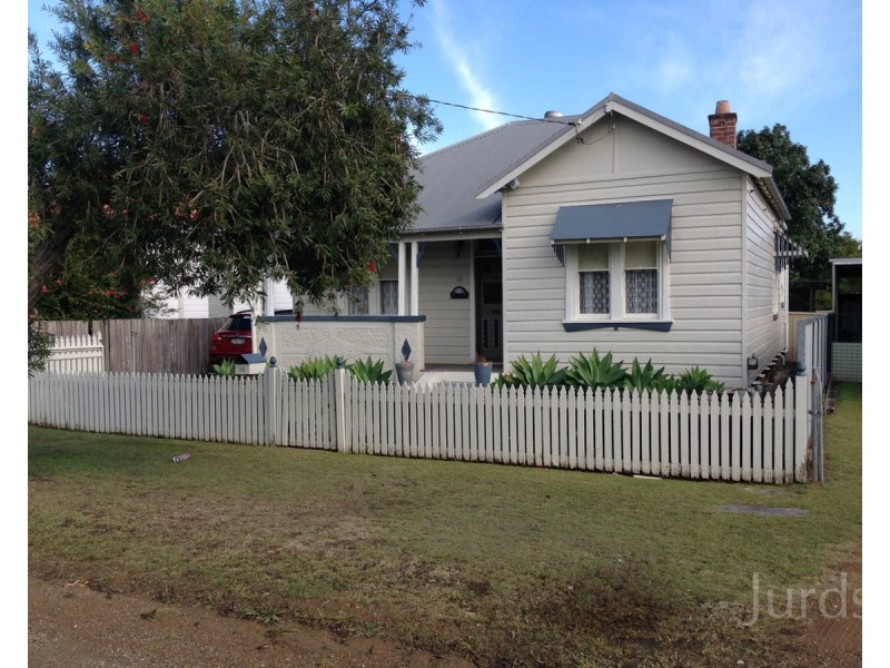 13 Elizabeth Street, Cessnock NSW 2325