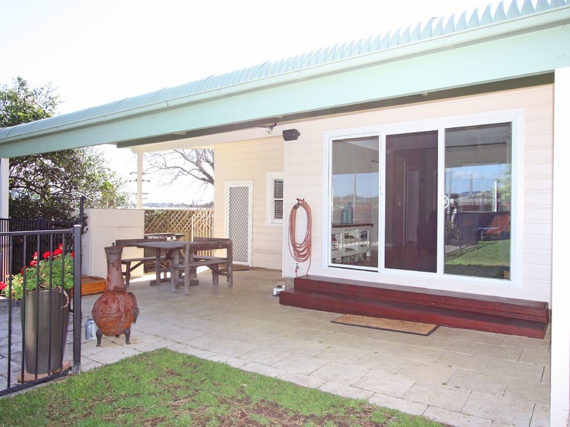 11 Hall Street, Cessnock NSW 2325