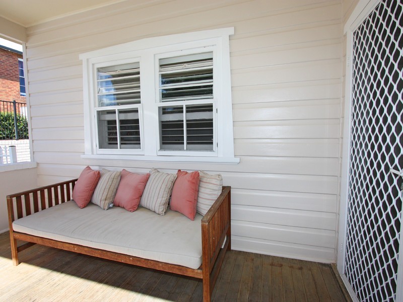 11 Hall Street, Cessnock NSW 2325
