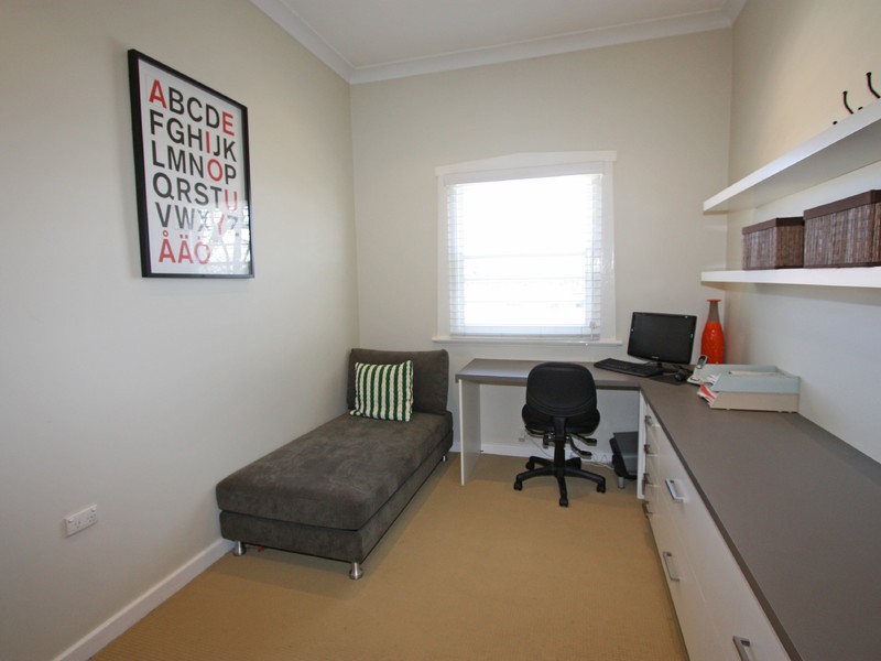 11 Hall Street, Cessnock NSW 2325
