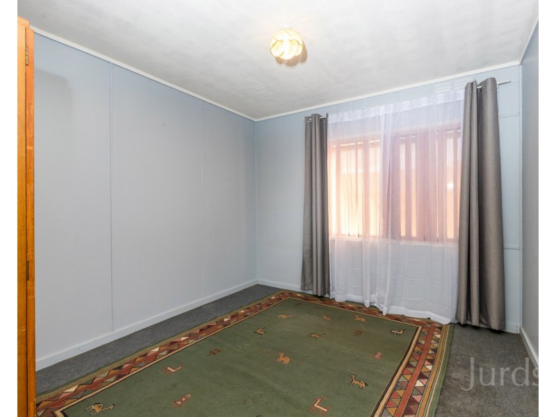 6 Macquarie Avenue, Cessnock NSW 2325