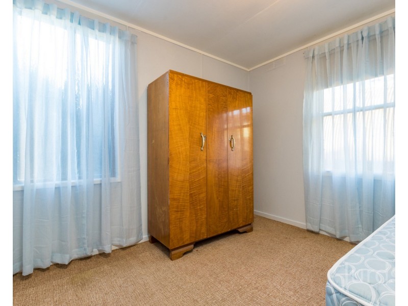 6 Macquarie Avenue, Cessnock NSW 2325