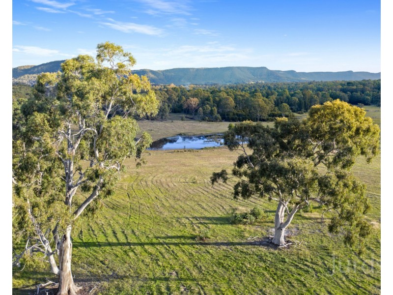76 Wollong Road, Quorrobolong NSW 2325