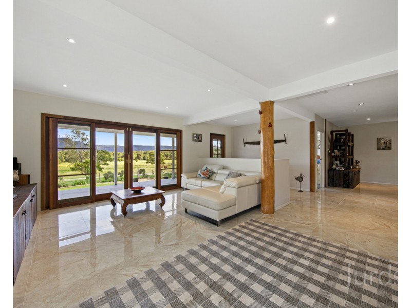 76 Wollong Road, Quorrobolong NSW 2325