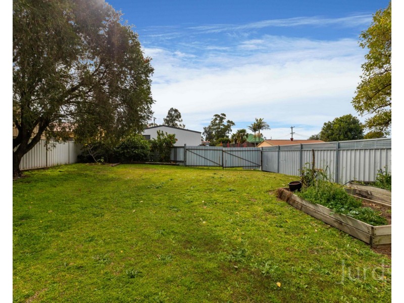 21 Maitland Street, Abermain NSW 2326