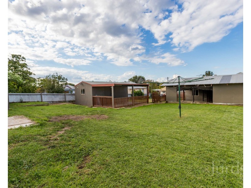 33 Love Street, Cessnock NSW 2325