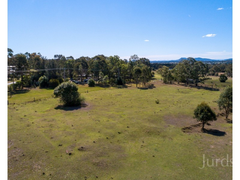 394 Camp Road, Greta NSW 2334