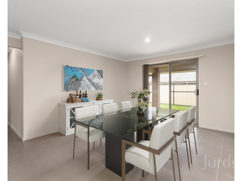 8 Trebbiano Drive, Cessnock NSW 2325