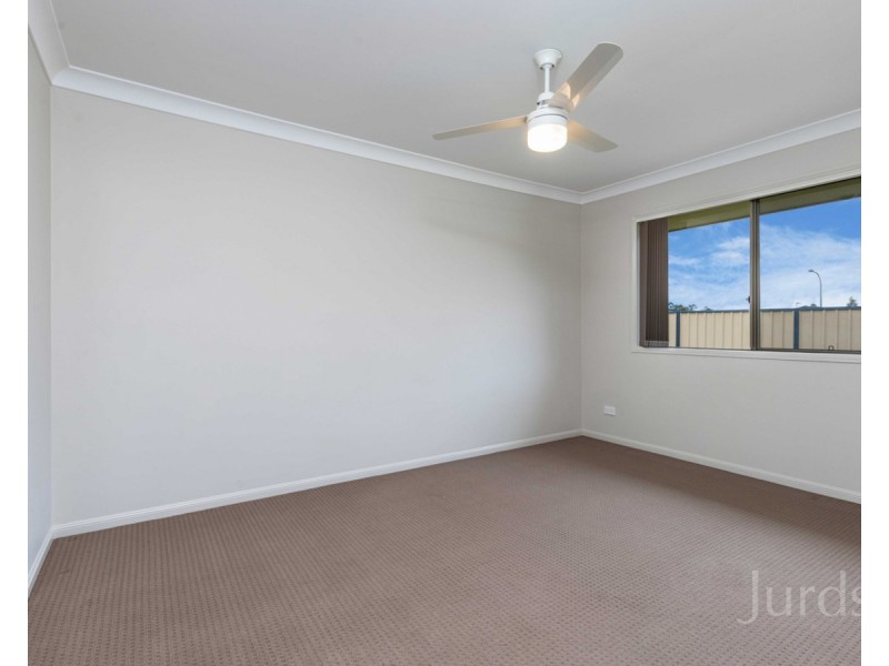 8 Trebbiano Drive, Cessnock NSW 2325