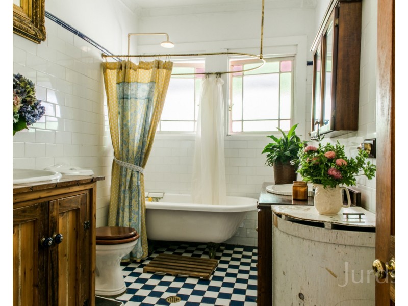 64 Tuckers Lane, North Rothbury NSW 2335