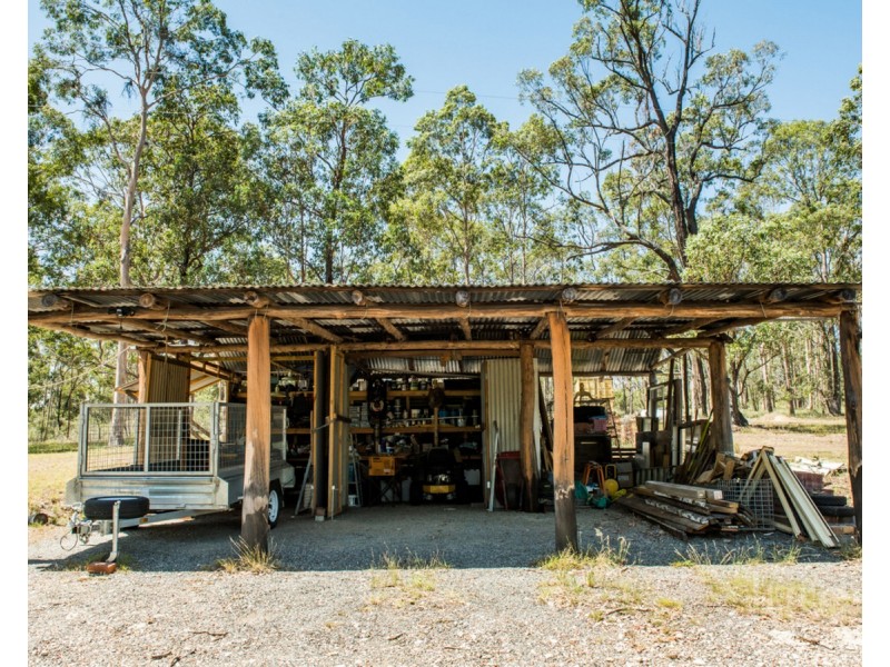 64 Tuckers Lane, North Rothbury NSW 2335