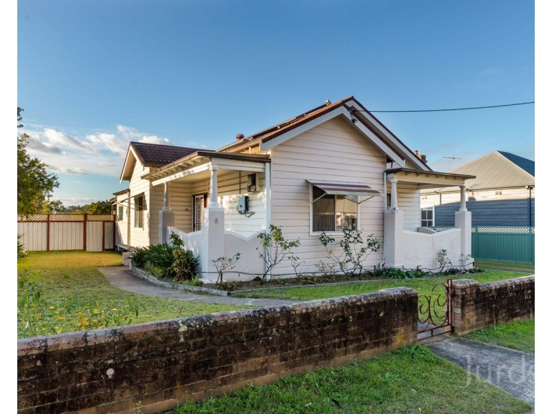 8 Gordon Avenue, Cessnock NSW 2325