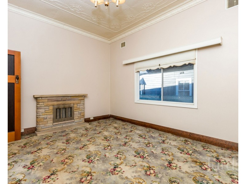 8 Gordon Avenue, Cessnock NSW 2325