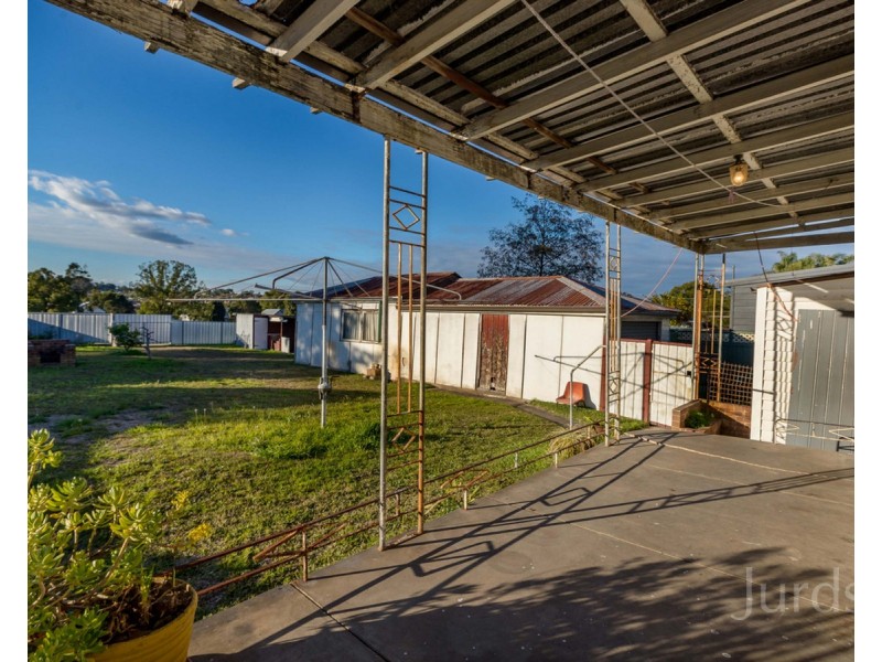 8 Gordon Avenue, Cessnock NSW 2325