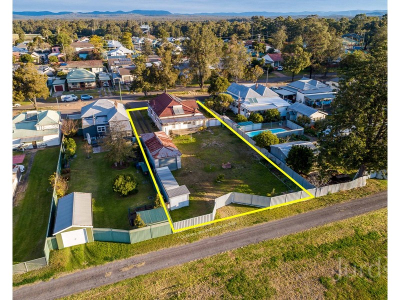 8 Gordon Avenue, Cessnock NSW 2325