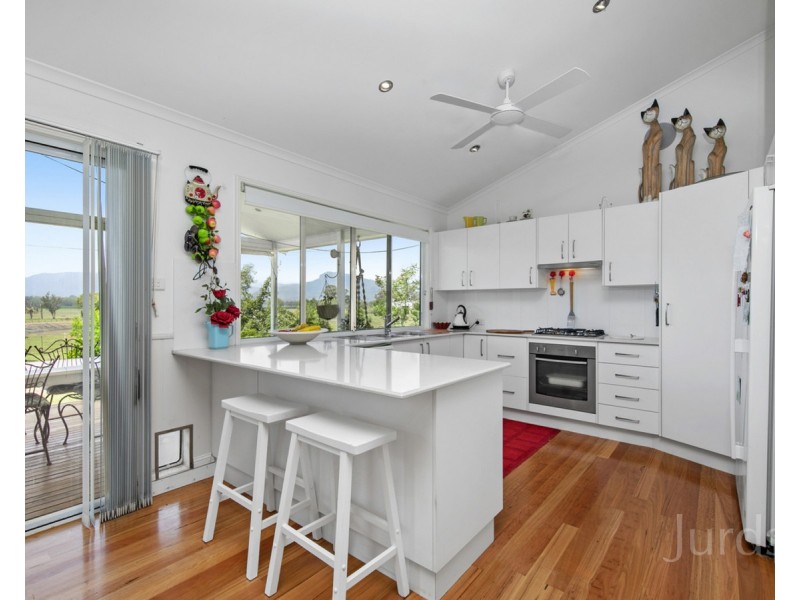 110 Hill Street, Broke NSW 2330