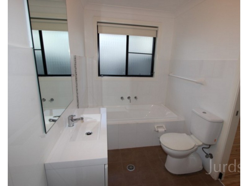 2/42 O’Shea Circuit, Cessnock NSW 2325