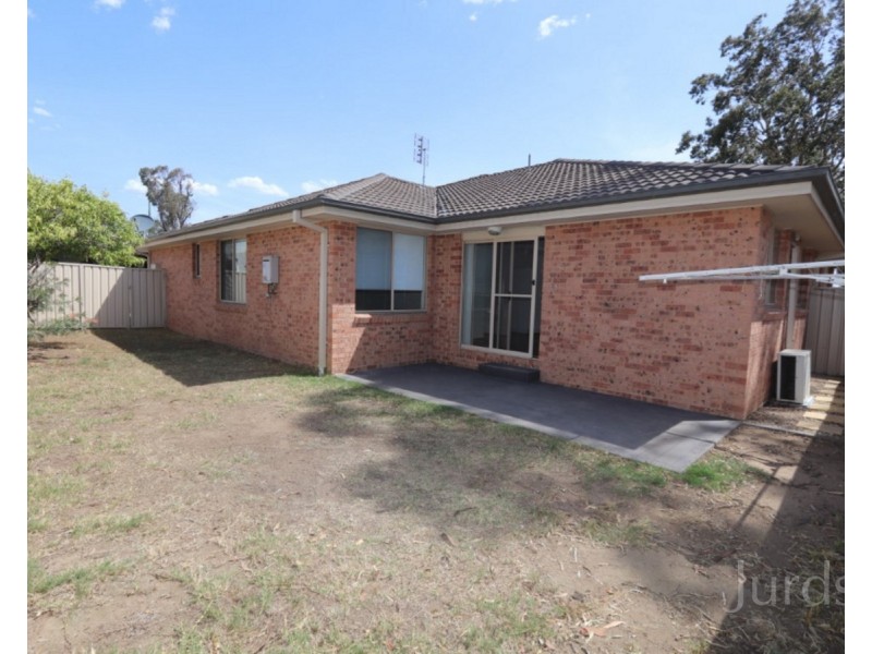 2/59 Deakin Street, Kurri Kurri NSW 2327