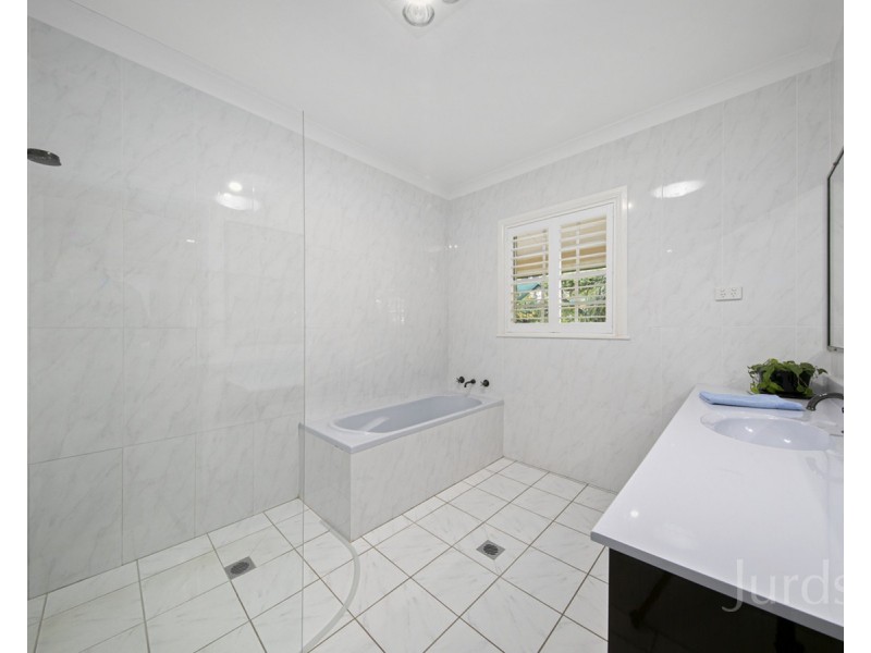 882 Old Maitland Road, Bishops Bridge NSW 2326