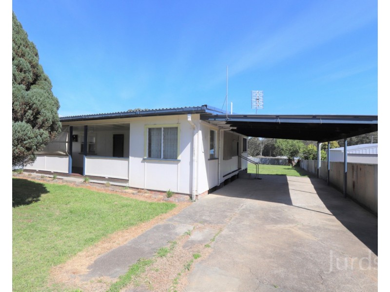 35 Rugby Street, Ellalong NSW 2325