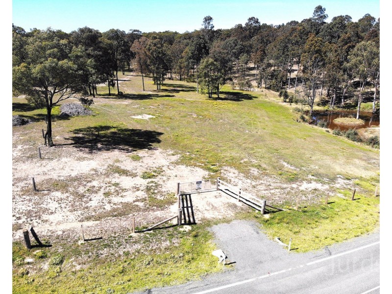 14 Freeman Close (Wattle Ponds), Singleton NSW 2330