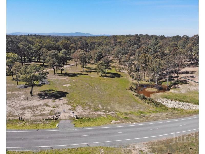 14 Freeman Close (Wattle Ponds), Singleton NSW 2330