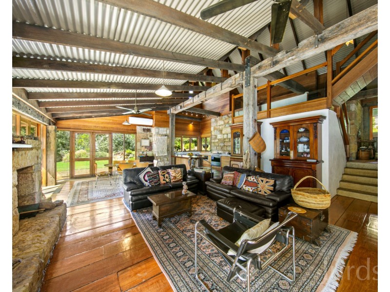 444 Sandy Creek Road, Mount Vincent NSW 2323