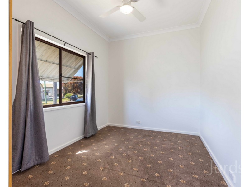 37 Boomerang Street, Cessnock NSW 2325