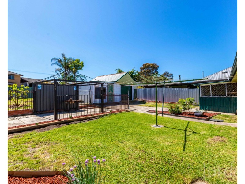 32 Mills Crescent, Cessnock NSW 2325