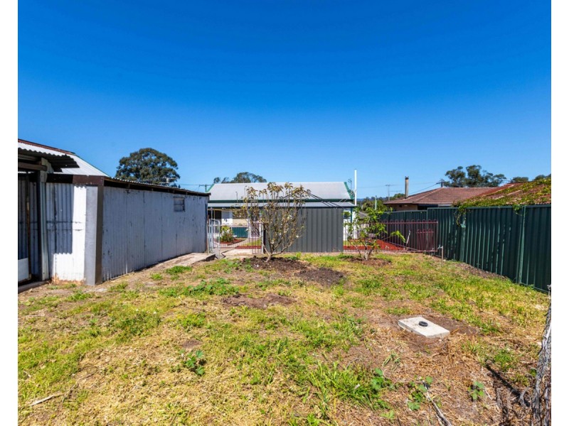 32 Mills Crescent, Cessnock NSW 2325