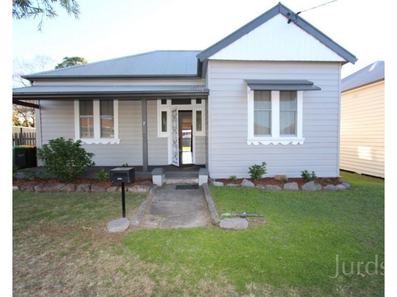 7 Alexander Street, Cessnock NSW 2325