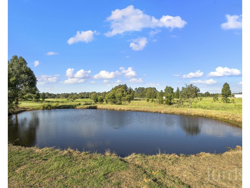 120 Wine Country Drive, Nulkaba NSW 2325