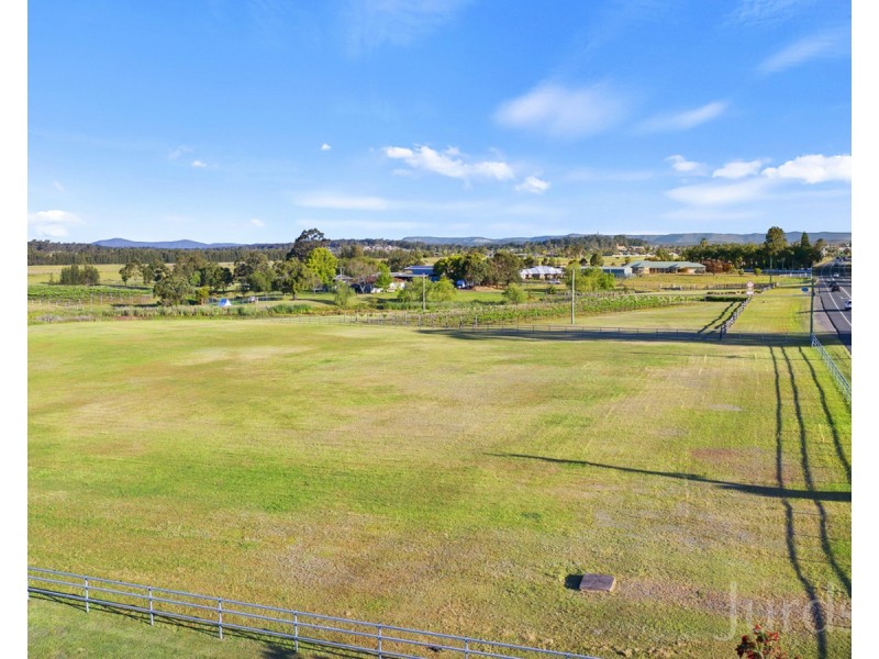 120 Wine Country Drive, Nulkaba NSW 2325