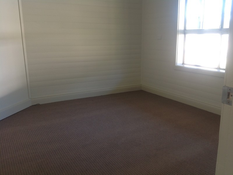 14 Yango St, Cessnock NSW 2325