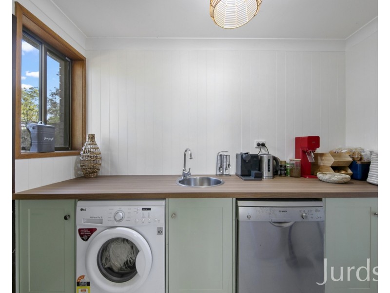 3 The Ballabourneen, Lovedale NSW 2325