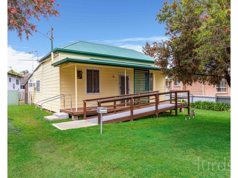 11 Halcyon Street, Cessnock NSW 2325