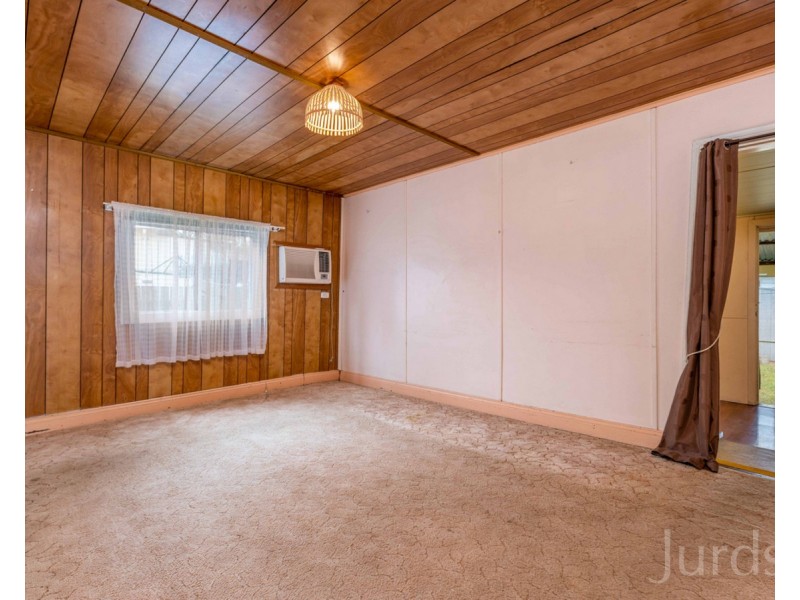 11 Halcyon Street, Cessnock NSW 2325